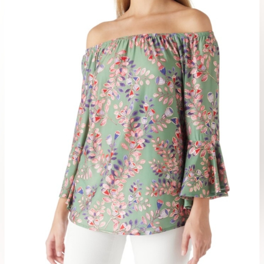 Yoaresweet Off The Shoulder Blouse Floral Women's Sz M NWT 3/4 Flutter Sleeves